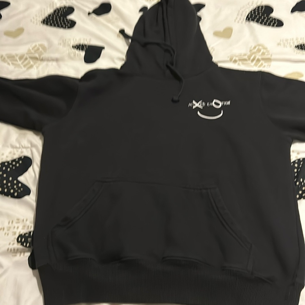 Hoodie black boys size medium